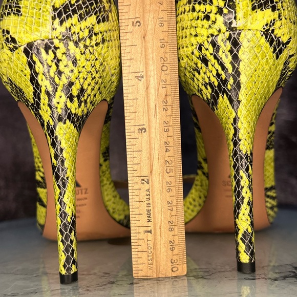 Neon sandals ankle strap heels - Picture 10 of 11